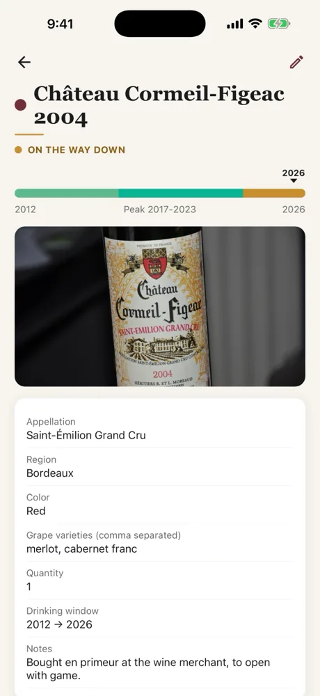 A Caviste bottle sheet: peak gauge, label photo, appellation, grapes and drinking window.